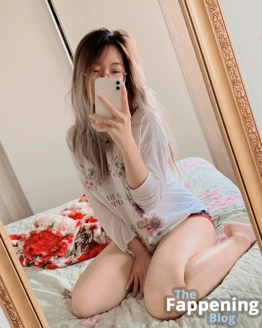 Yummi Mayumi Yukimochi Onlyyummi Nude Leaks Onlyfans Photo