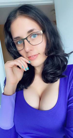 Onlyfans Saffron Bacchus Sexy Saffron Saffronbacchus Nude