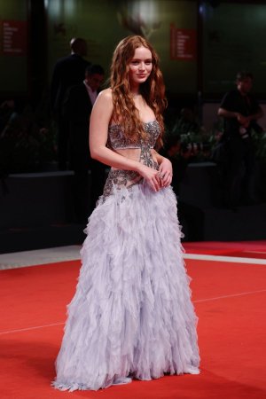sadie-sink-at-the-whale-premiere-at-79th-venice-international-film-festival-09-04-2022-8.jpg