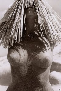 Cindy Crawford Naked 01.jpg