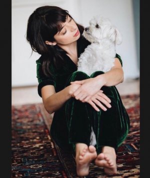 Kate-Micucci-Feet-OMG-ISSHECUTE!!_849.jpg