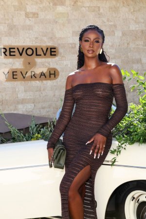 justine-skye-at-revolve-x-yevrah-awim-launch-party-in-hollywood-08-15-203-3.jpg