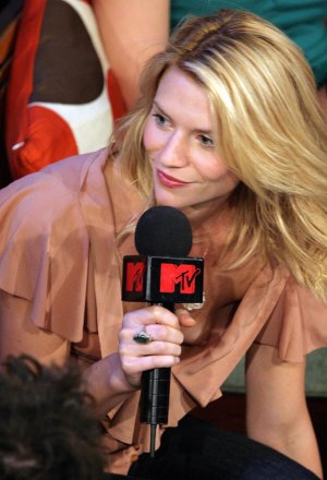 wow_claire_danes_slip_big1_.jpg