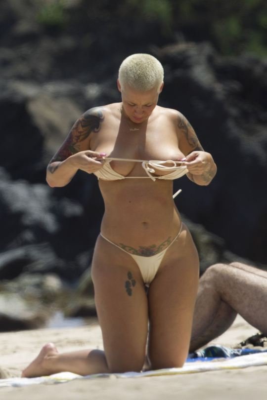 Naked pics of amber rose