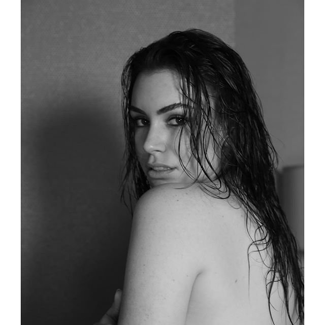 Sophie Simmons Nude