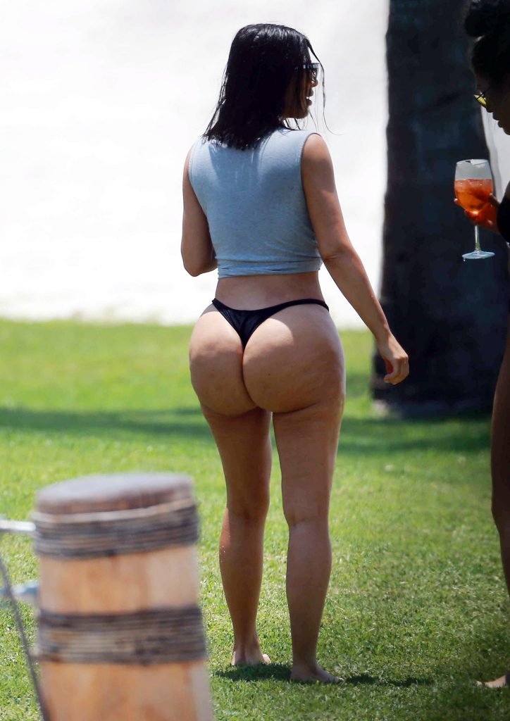 Kim Kardashian Sexy 29 Photos Thefappening