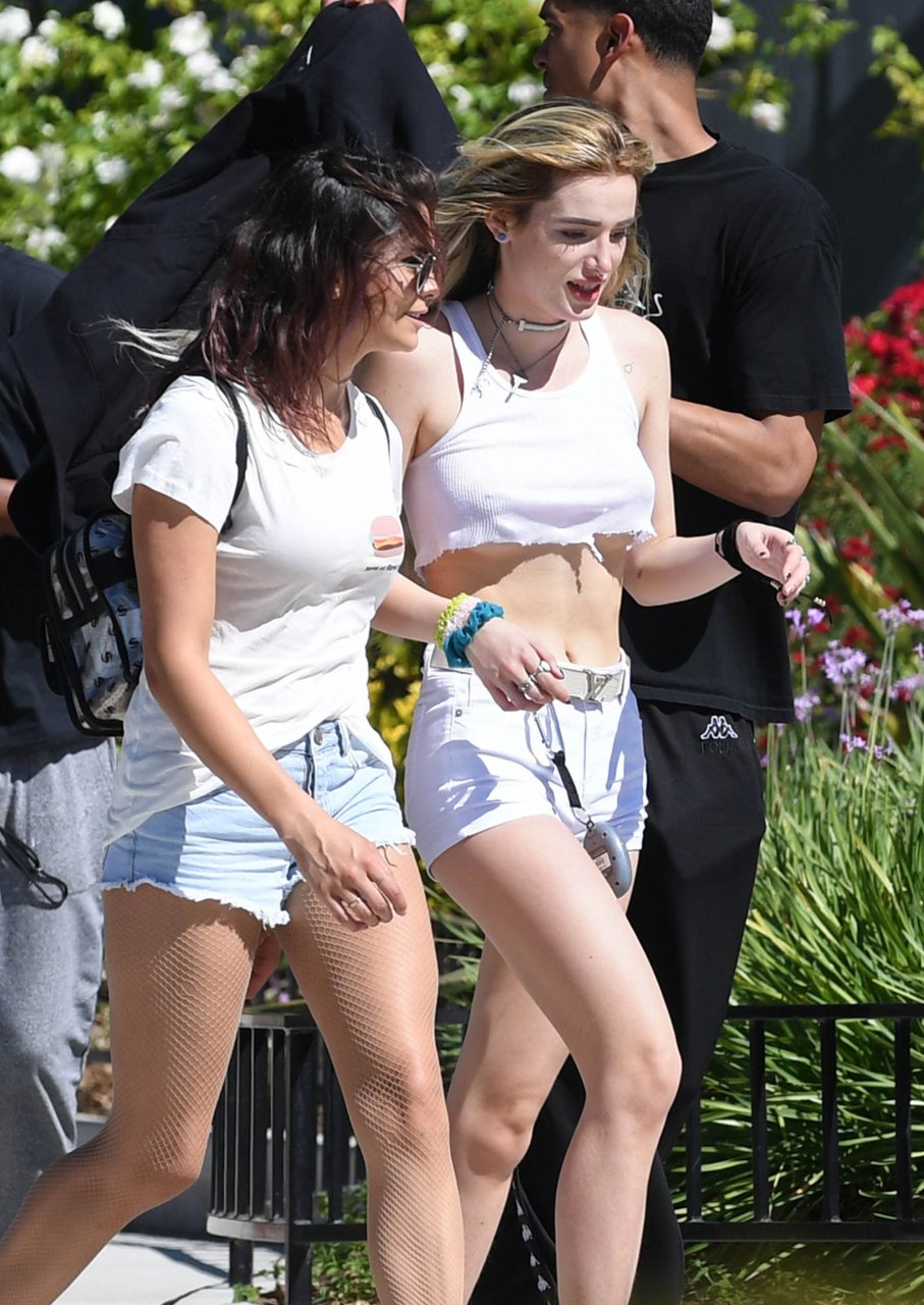 Bella Thorne Sexy 136 Photos S And Videos Thefappening