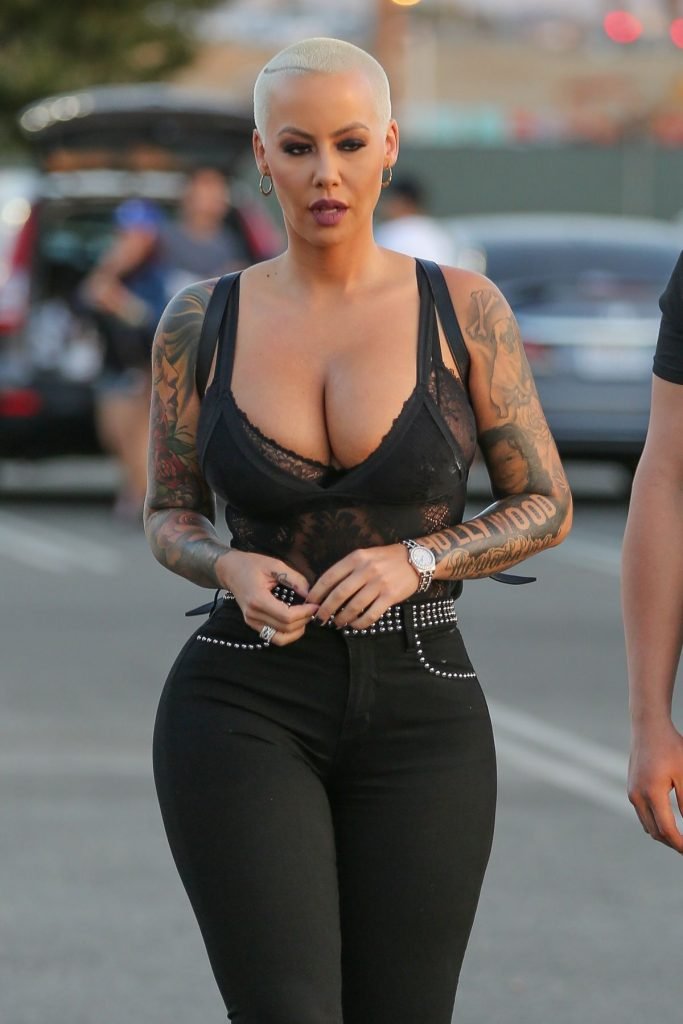 Sexy images of amber rose