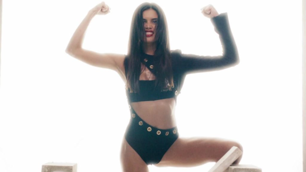 Love Advent 2017 Day 6 Sara Sampaio Thefappening