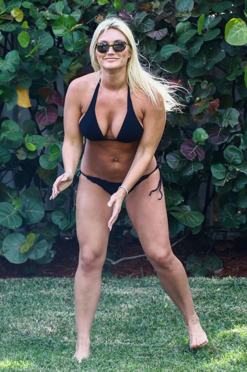 Sexy Brooke Hogan 110