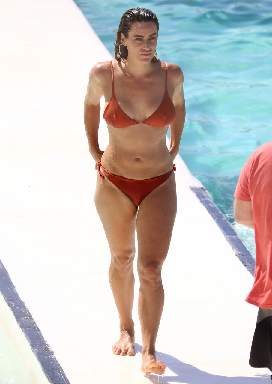 Rachael Gouvignon Shows Off Her Sexy Bikini Body In Sydney