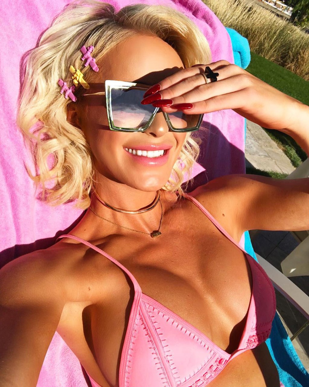 Gigi Gorgeous Nude And Sexy 30 Photos Thefappening