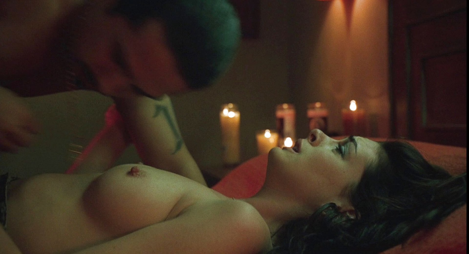 Anne Hathaway Nude And Sexy Scenes 6 Video And 39 Photos Thefappening