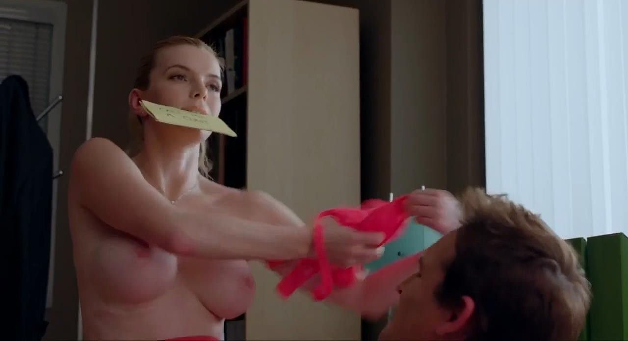 Betty Gilpin Nude Nurse Jackie 10 Pics And Video