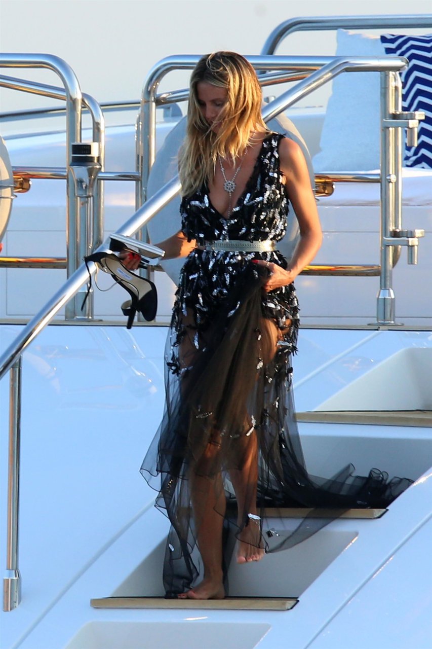 Heidi Klum Sexy 16 New Photo