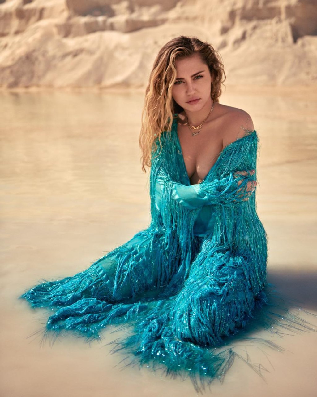 Miley Cyrus Nude And Sexy Vanity Fair Magazine March 2019
