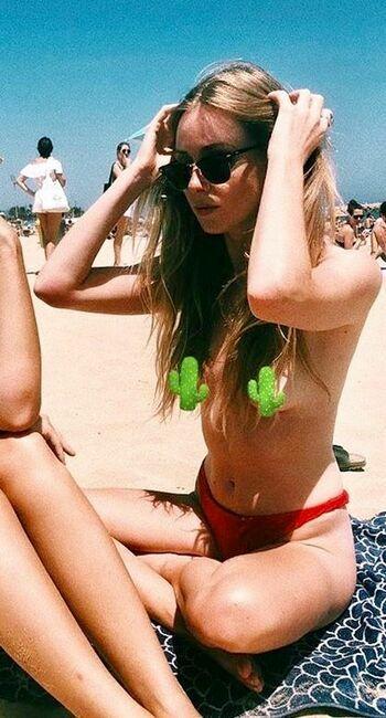 Diana vickers topless