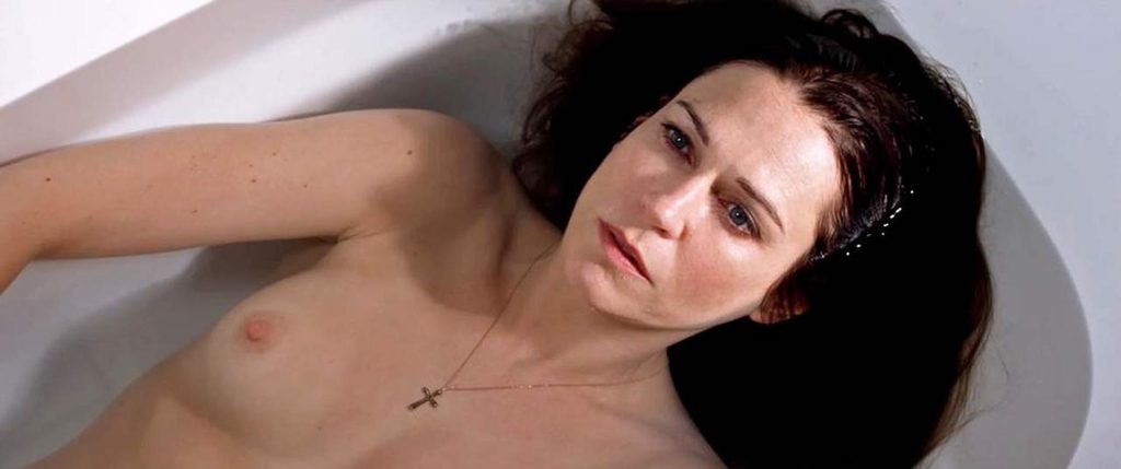 Marie Josée Croze Nude Le Confessioni 4 Pics And Video 
