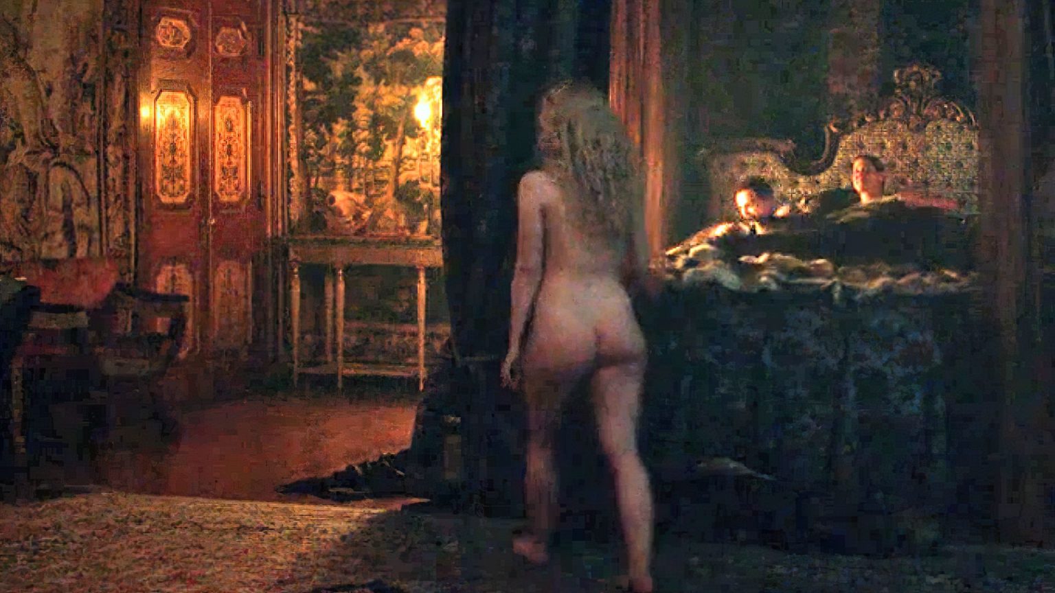 Elle Fanning Nude The Great S01e01 21 Pics GIFs Video