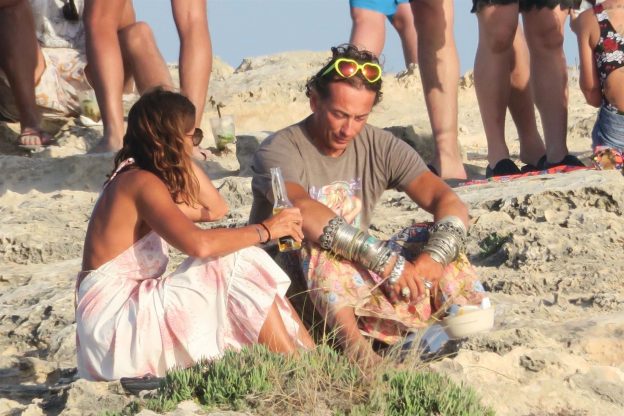 Soldano Kunz Enjoys A Nude Day On The Beach With Cristina Parodi In