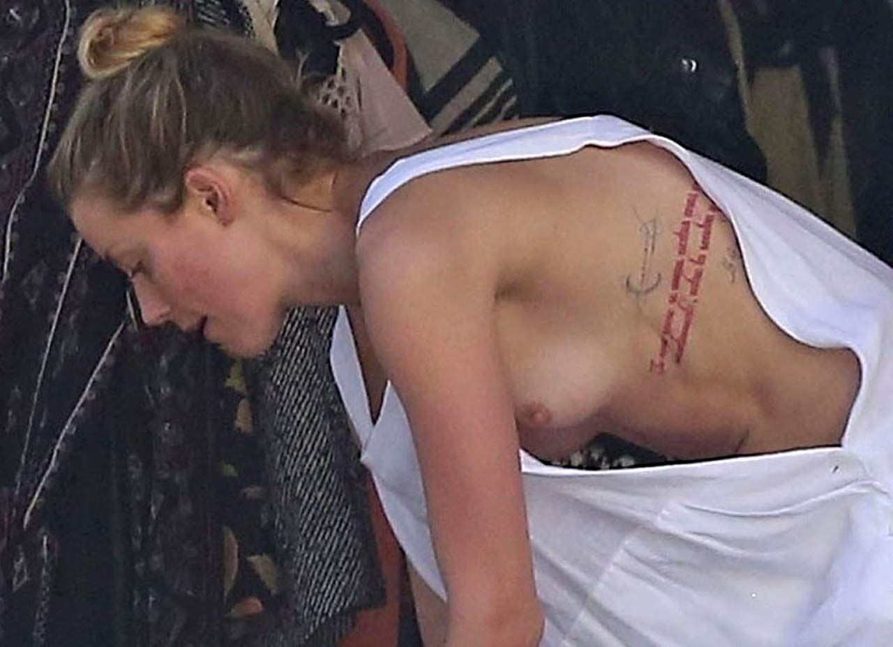 Amber Heard Nude Photos