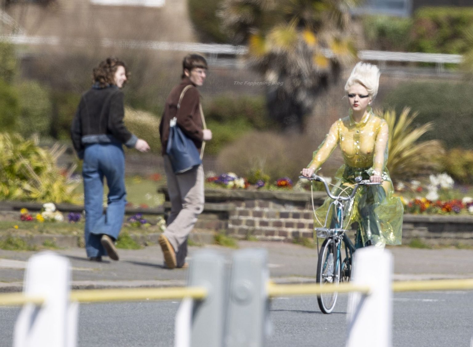 Maisie Williams Rides Bike On Set Of New Sex Pistols Tv Series