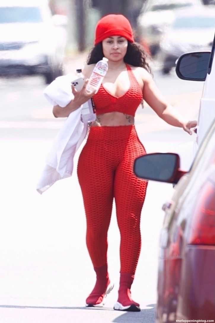 Blac Chyna Shows Off Her Slimmer Waist And Butt 10 Photos