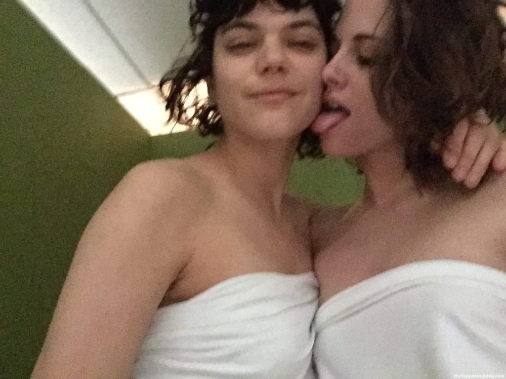 Kristen Stewart Nude Sexy 9 Leaked The Fappening Photos FappeningHD
