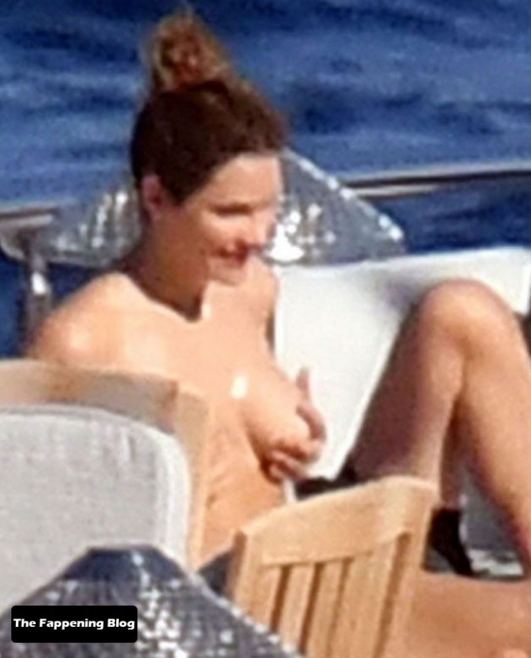 Katharine McPhee Nude Leaked The Fappening Topless Sexy Collection