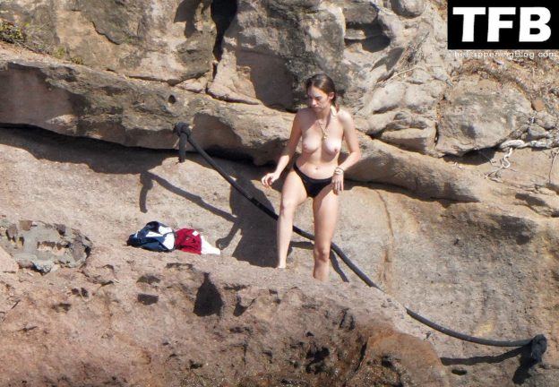 Maya Hawke Goes Nude For A Dip In St Barts Photos Thefappening