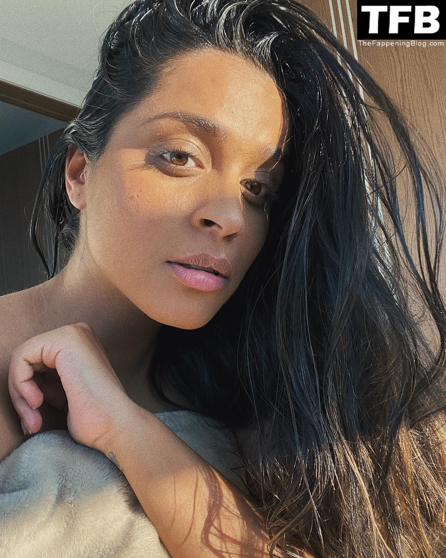 70 Hot Photos Of Lilly Singh Showcasing Her Sexy Tight Youtuber Body