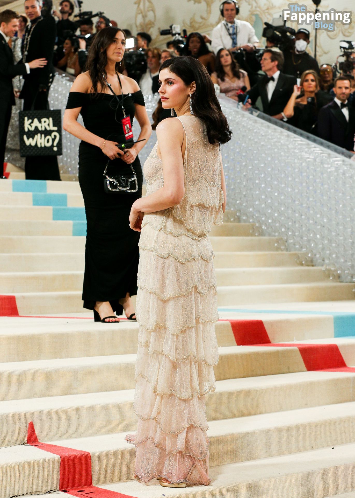 Alexandra Daddario Shows Off Her Flattened Tits At The 2023 Met Gala In