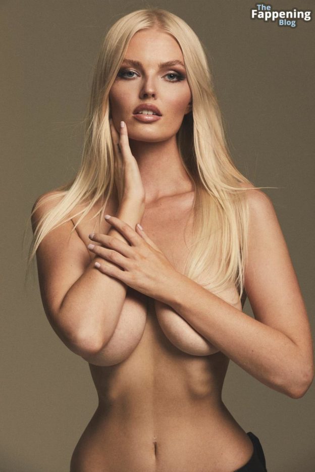 Zienna Sonne Topless Photos TheFappening