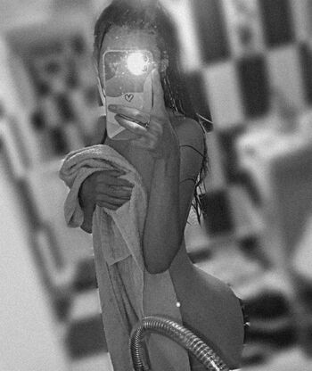 Andreea Elena / andreea_raisaa / only_raisaa Nude Leaks Photo 4