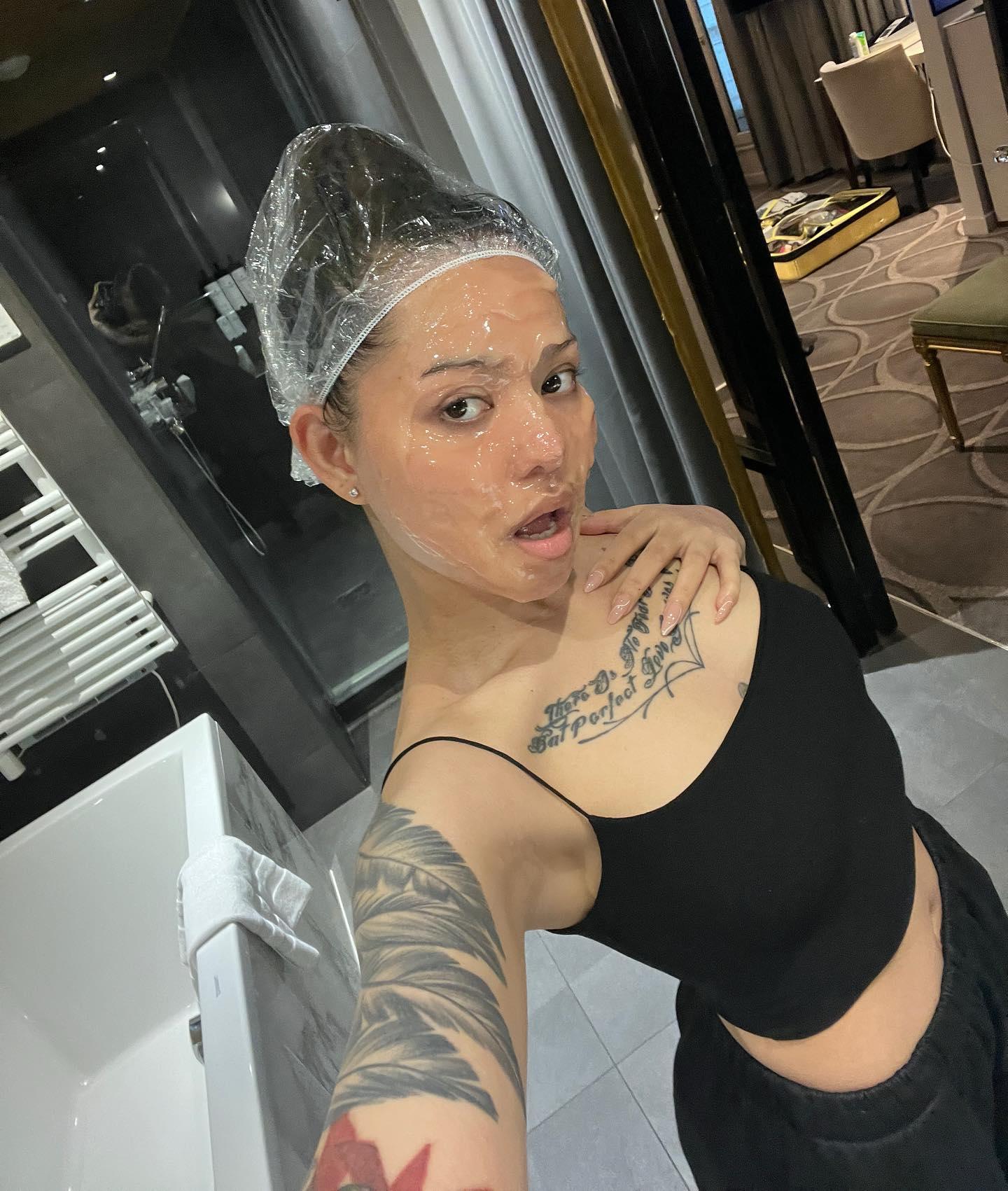 Bella Poarch / bllapoarch Nude OnlyFans Leaks 9