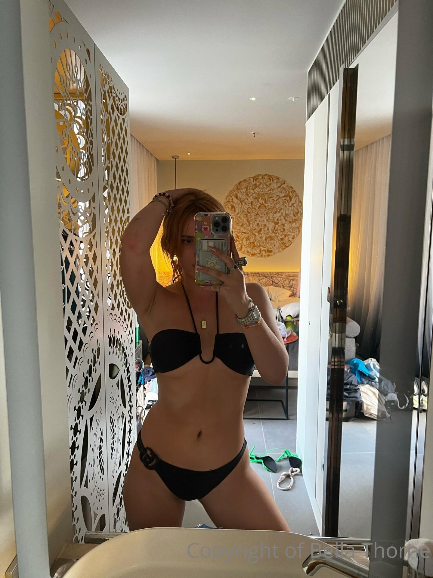 Bella Thorne / bellathorne Nude OnlyFans Leaks 1