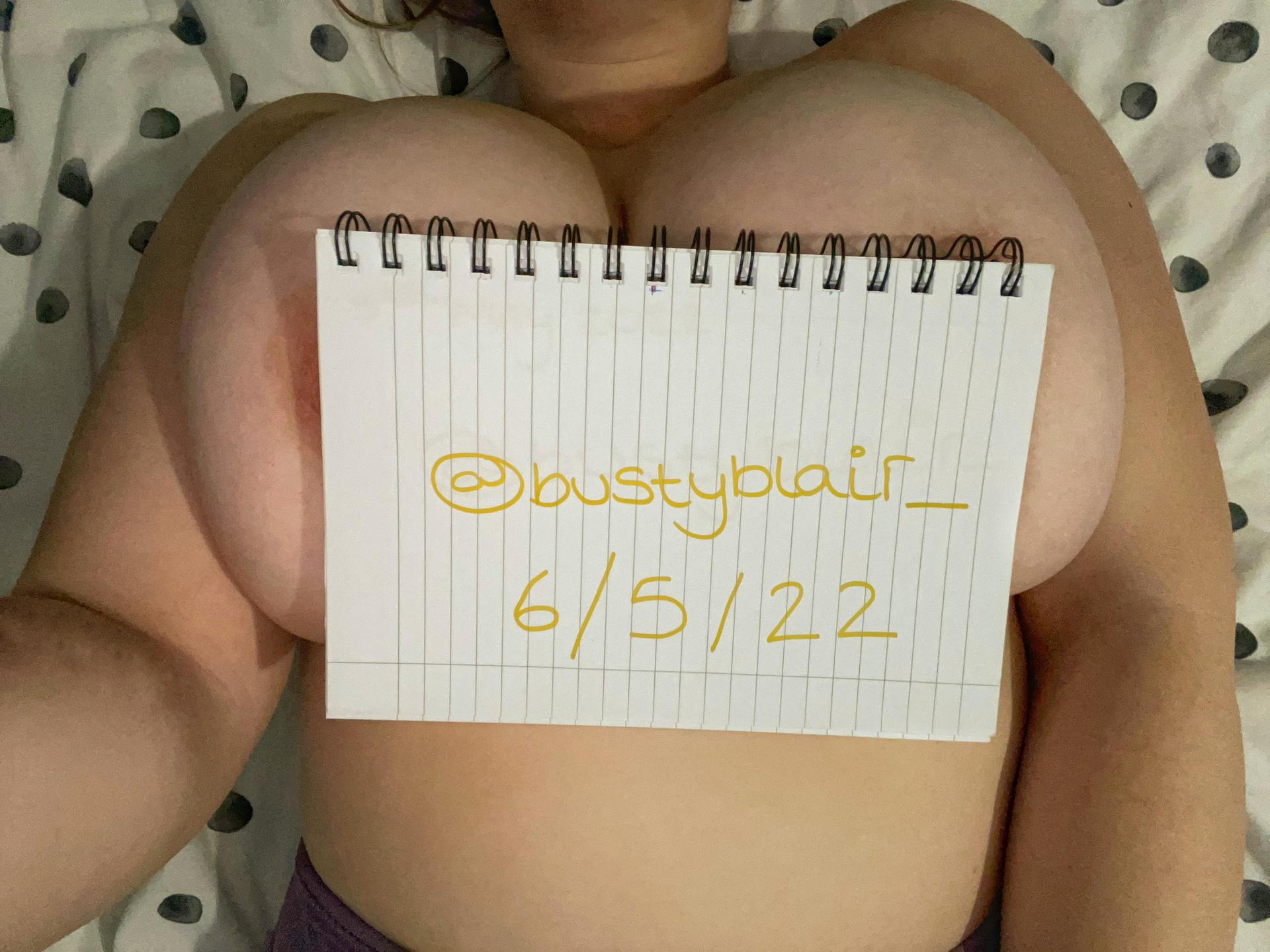 Blair W / bustyblairx Nude OnlyFans Leaks 1