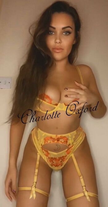 Charlotte Oxford / charlotteanneoxford / charlotteoxford Nude Leaks OnlyFans Photo 3
