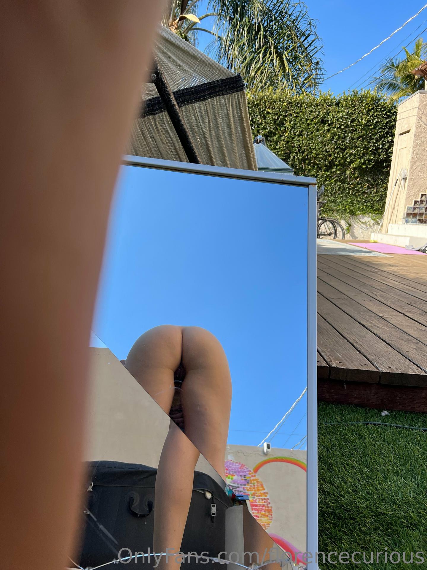 FlorenceCurious Nude OnlyFans Leaks 1