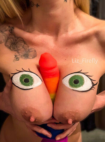 Liz Firefly / liz_firefly / lizfireflypublic Nude Leaks OnlyFans Photo 8