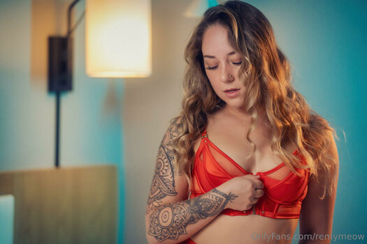 Remy Lacroix / remymeow / therealremylacroix Nude Leaks OnlyFans Photo 30
