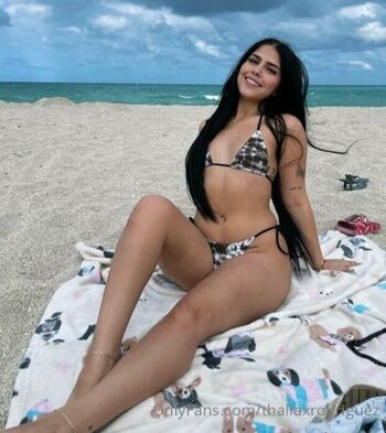 Thalia Rodriguez / thaliaxrodriguez / thalii_13_oficial Nude Leaks OnlyFans Photo 5