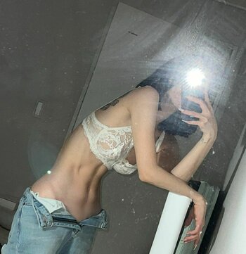 2u2_0109 / Model Yui Lee Nude Leaks Photo 10