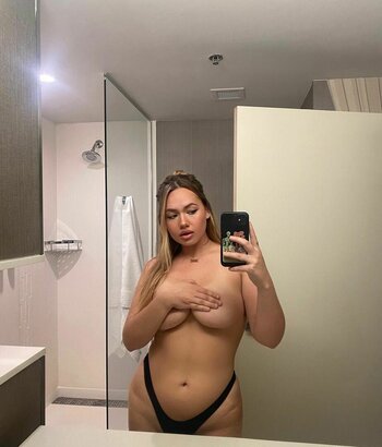 Abbienicole / abbieishere / abbieramsay / badgalnic / imwithabbie Nude Leaks OnlyFans Photo 5
