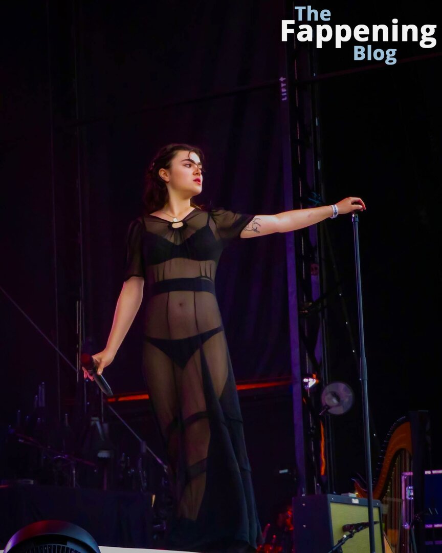 Abigail morris 2 on 1 glass table