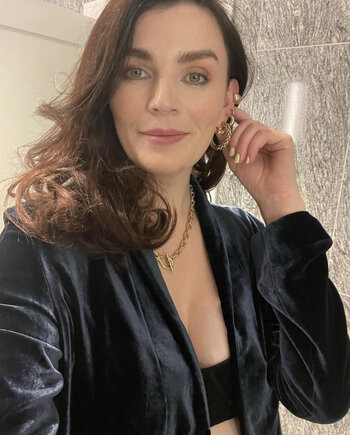 Aisling Bea / baby_aisling / weemissbea Nude Leaks OnlyFans Photo 36