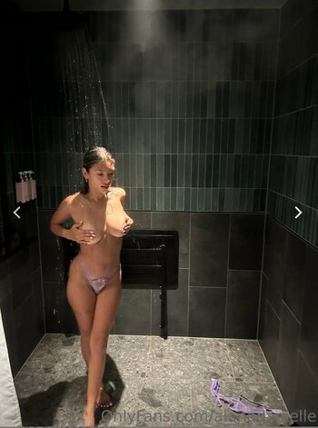Alana Danielle / alanaadanielle / alanadanielle Nude Leaks OnlyFans Photo 1