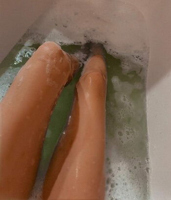 Aleska Nude Leaks OnlyFans Photo 6