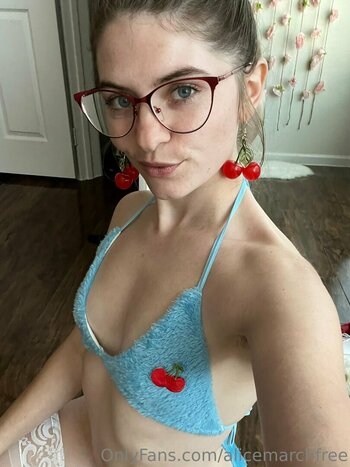 alicemarchfree Nude Leaks Photo 30