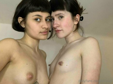alinevs Nude Leaks Photo 10
